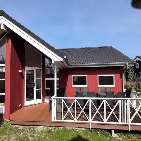 بيت للعطل Einladendes Kuestenchalet Fuer 10 Personen