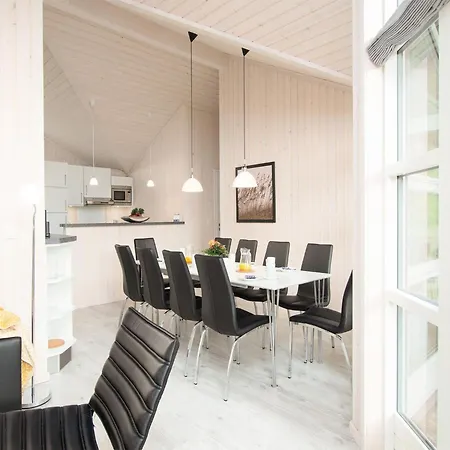 بيت للعطل Einladendes Kuestenchalet Fuer 10 Personen