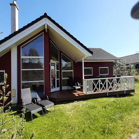 Einladendes Kuestenchalet Fuer 10 Personen بيت للعطل Großenbrode