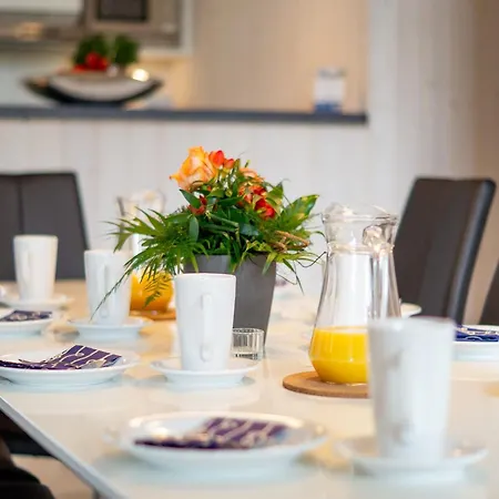 بيت للعطل Einladendes Kuestenchalet Fuer 10 Personen Großenbrode