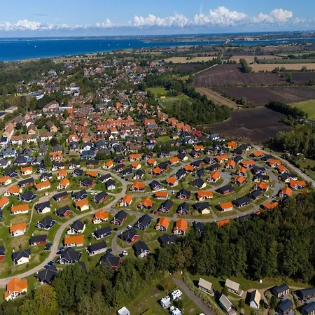 Einladendes Kuestenchalet Fuer 10 Personen بيت للعطل Großenbrode